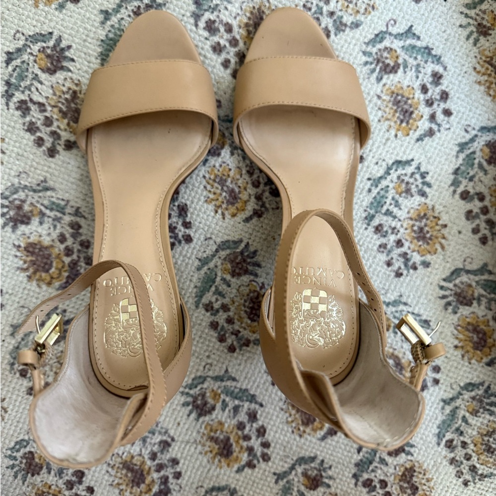 Vince Camuto Tan Sandals with Classic Silhouette